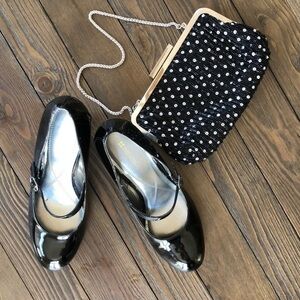 Naturalizer gorgeous black patent leather pumps